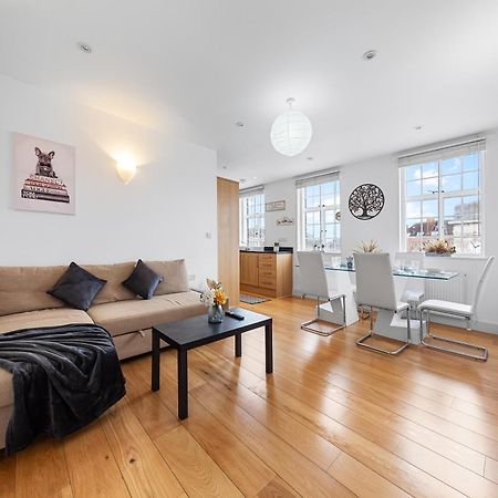 Modern Flat In Stockwell, 10 Mins From Oxford Circus Lägenhet London Exteriör bild
